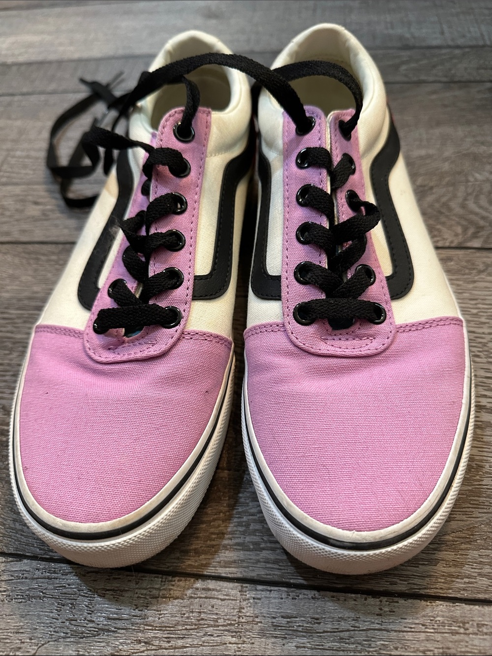 Vans Low-Top Sneakers in Pink, White and Black